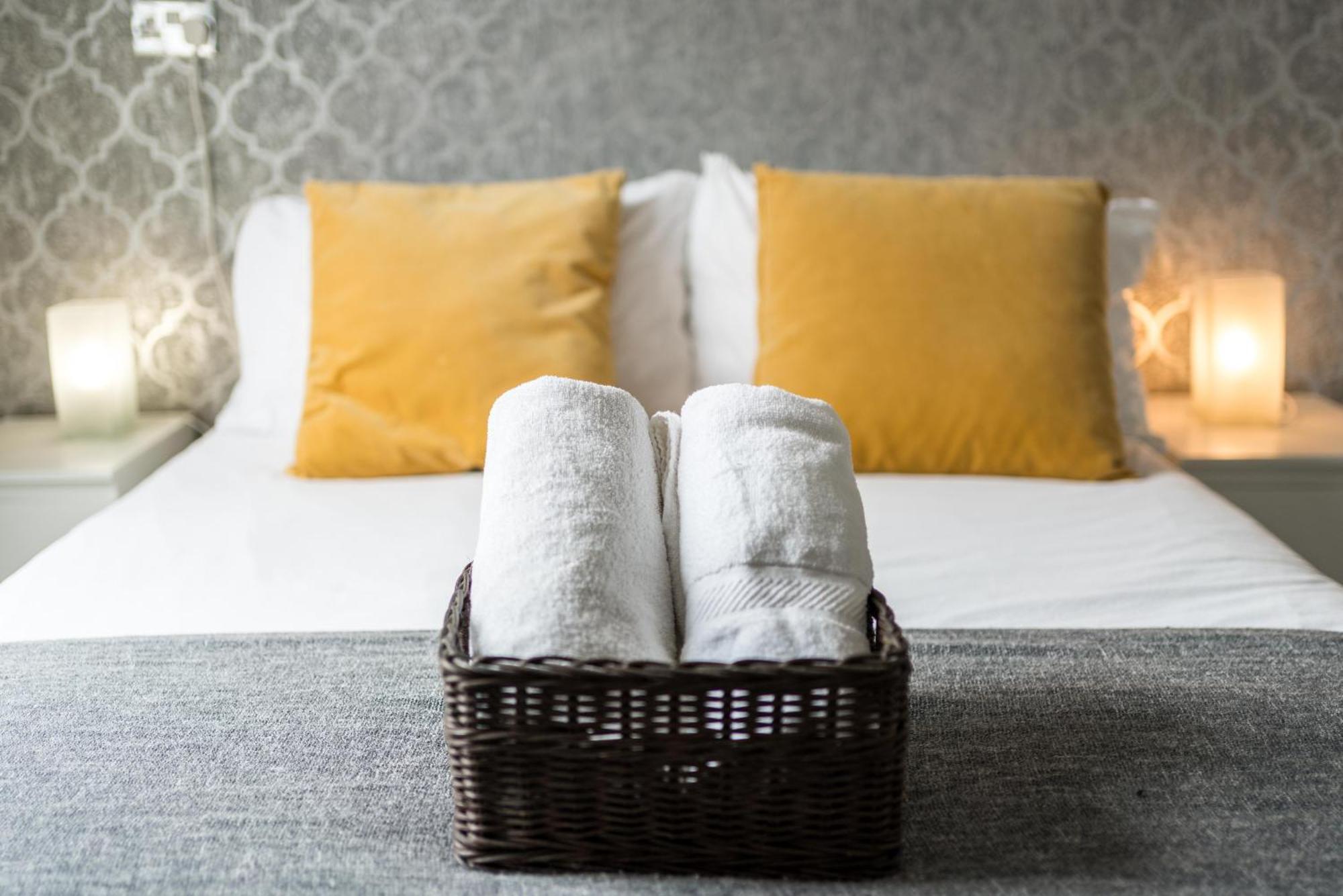 Private Double Room Shared Bathroom Near City Centre Лондон Екстериор снимка