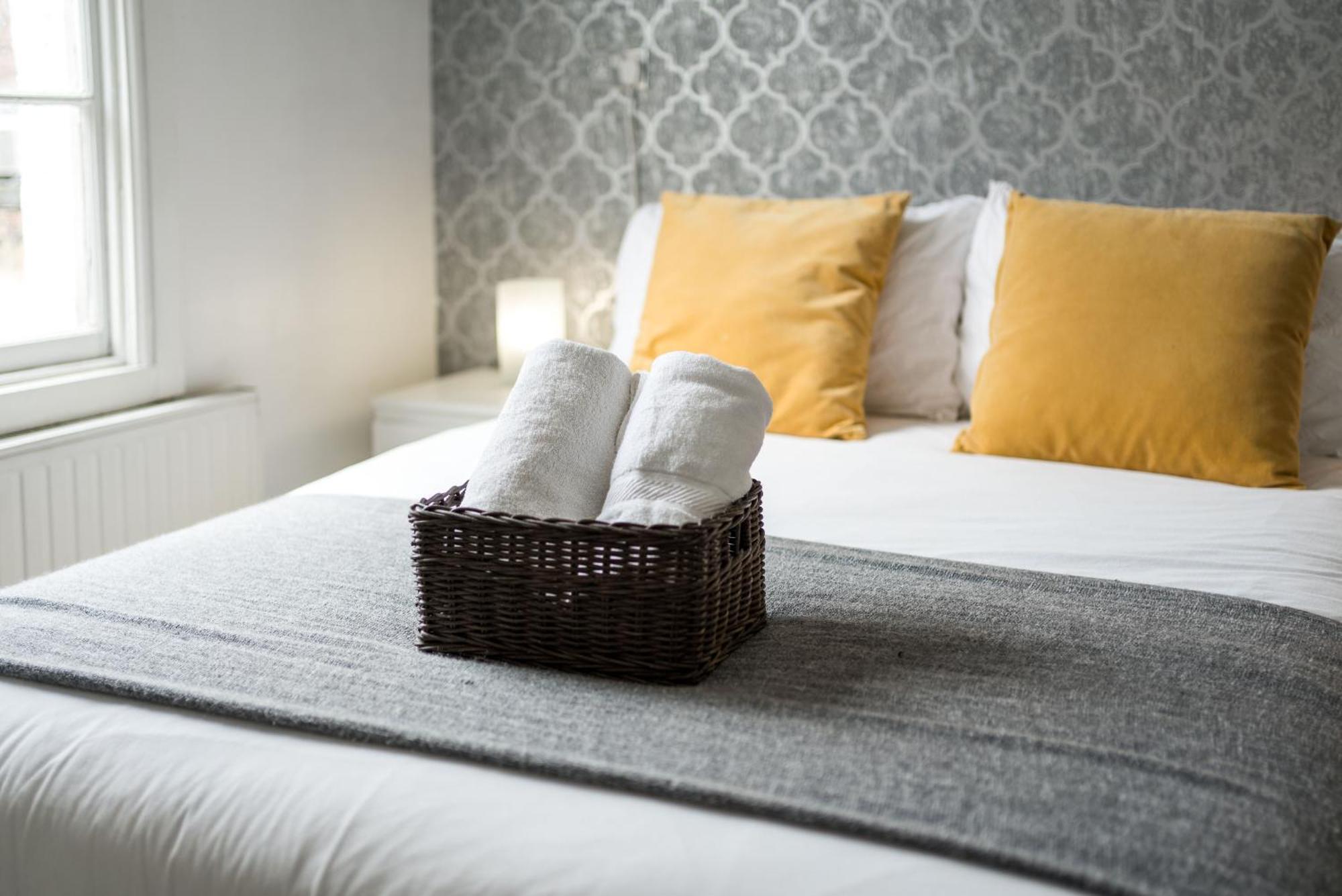 Private Double Room Shared Bathroom Near City Centre Лондон Екстериор снимка